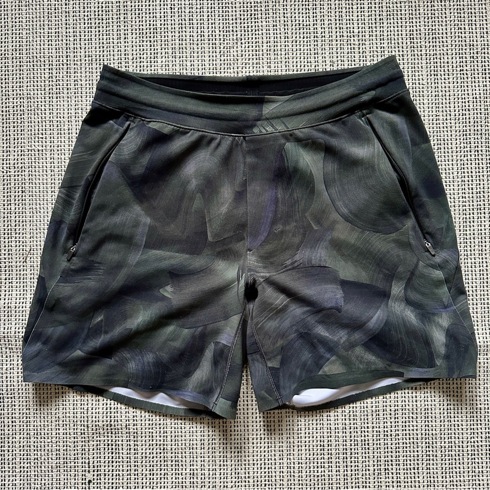 Lululemon Men Balancer Short 6 Inch Ribbon Fold Dark Green Multi Small